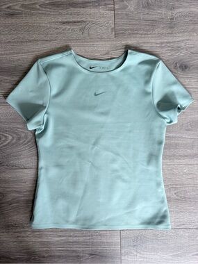 Nike FORM Shirt